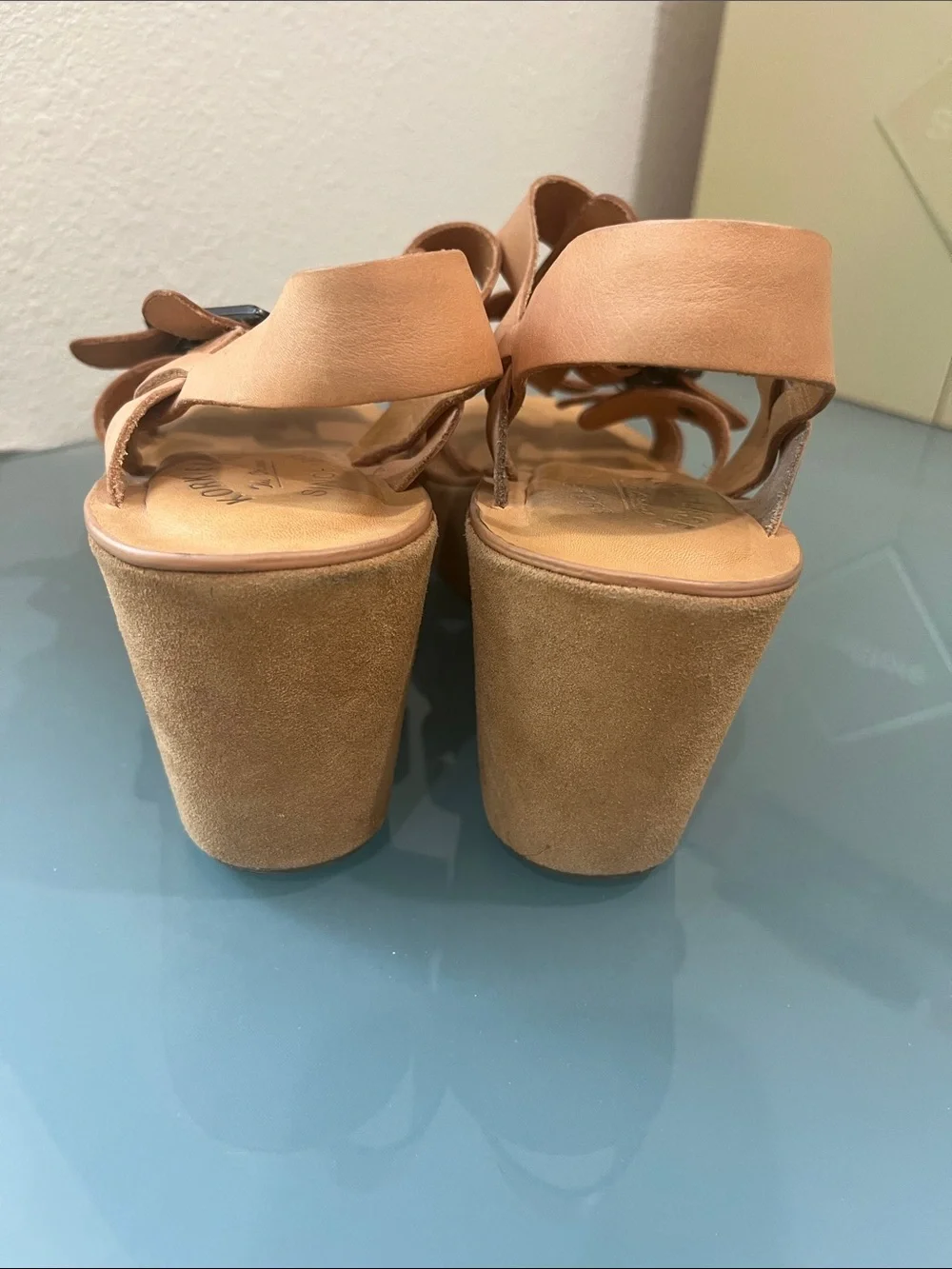 Kork-Ease Peachy Tan Triple-Buckle Platform Sandals size 7